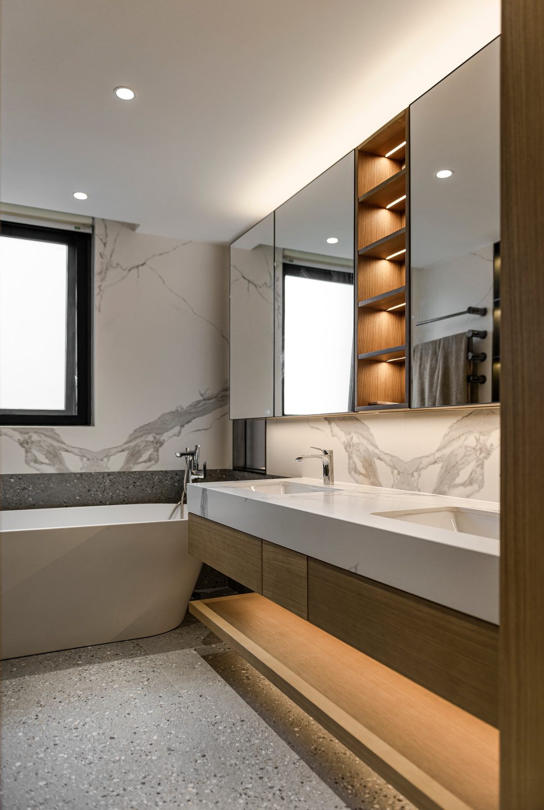 Warm Contemporary detail 3