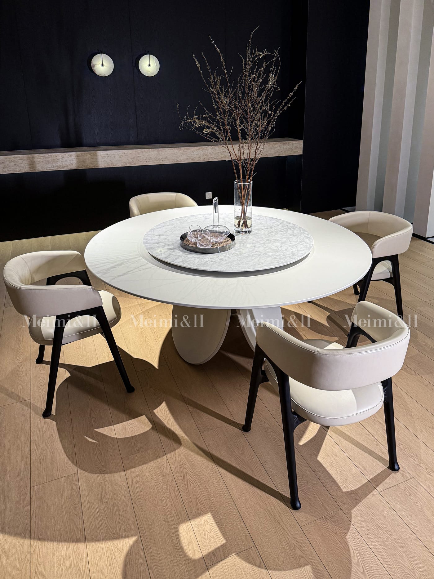 Maxim Petal Dining Table — Oval top and seating
